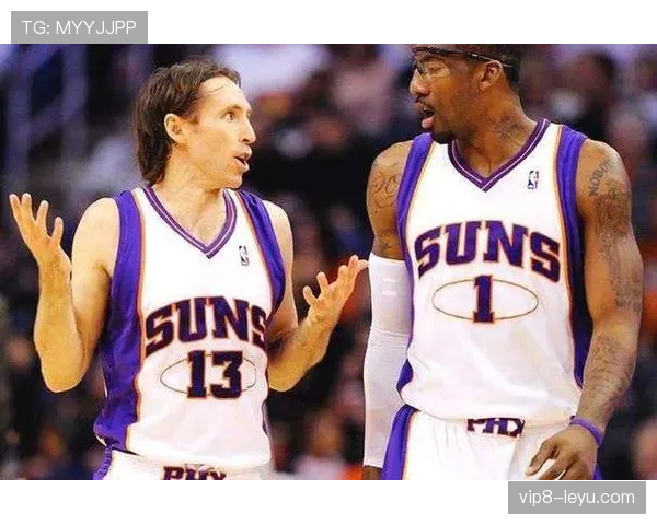 太阳双子星：纳什与小斯联手掀起跑轰风暴