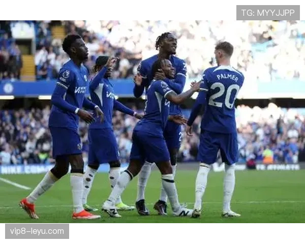 卢顿迎战热刺,英超保级与欧战席位争夺白热化 卢顿迎战热刺,英超保级与欧战席位争夺白热化