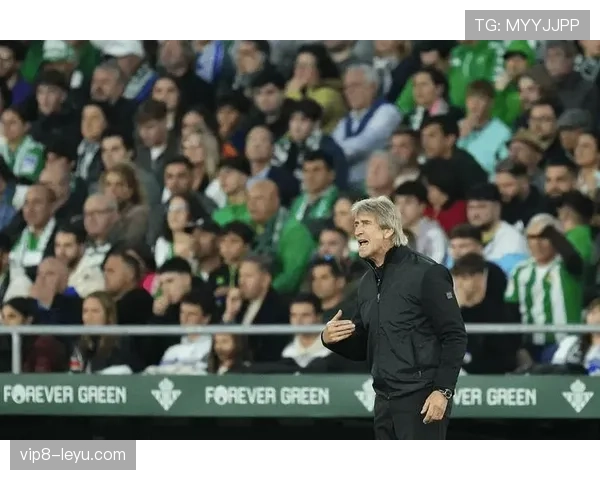 西甲新教练风潮引领战术革新，年轻才俊成焦点