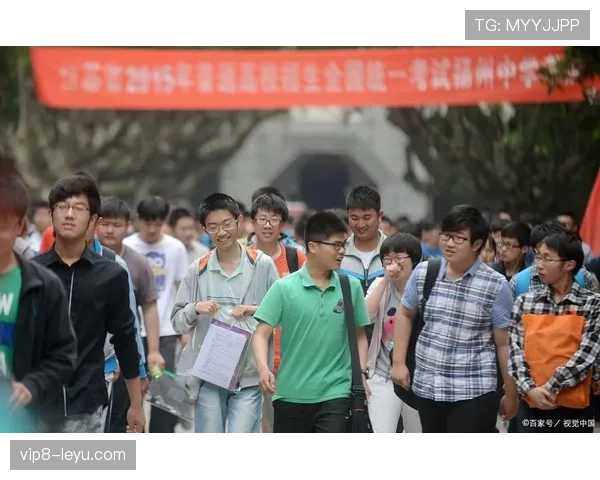 累计警告规则到底怎样影响比赛判罚?详细拆解给你看 累计警告规则到底怎样影响比赛判罚?详细拆解给你看